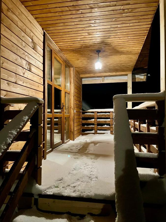 Hill Hut Vila Myta Exterior foto